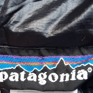 Patagonia women's medium puff jacket